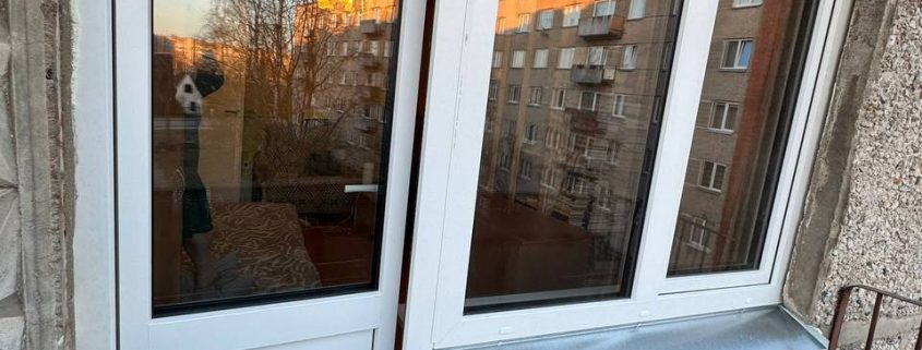 Balkona bloks ar Rehau profilu, kas nodrošina siltumizolāciju un izturību
