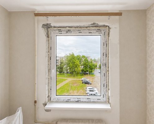 Profesionāla PVC logu un balkona bloka nomaiņa dzīvoklī ar Rehau profila logiem