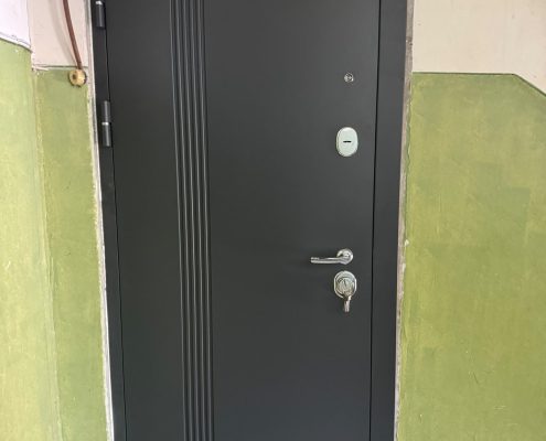 Metāla durvis Kurzeme dzīvokļiem un privātmājai ar drošības un siltumizolācijas īpašībām